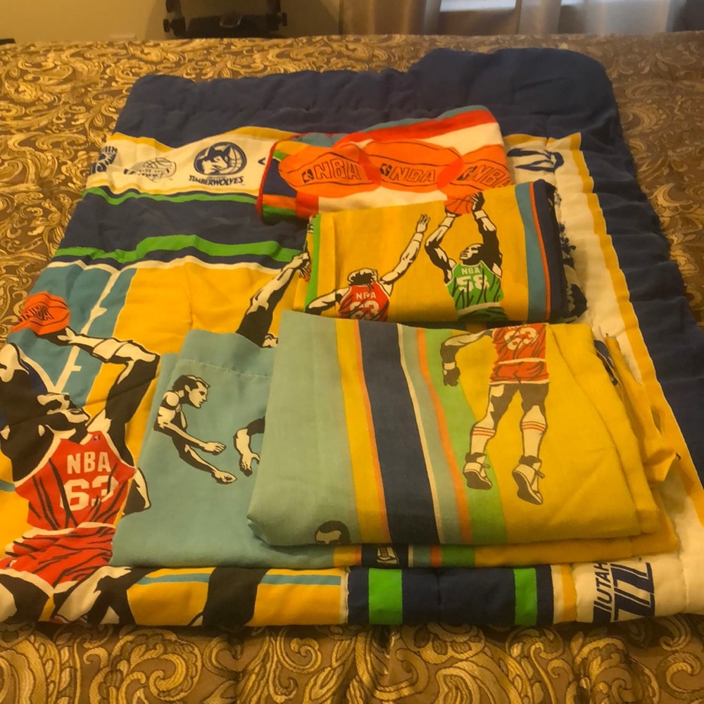 Vintage 90’s NBA Twin Comforter Set